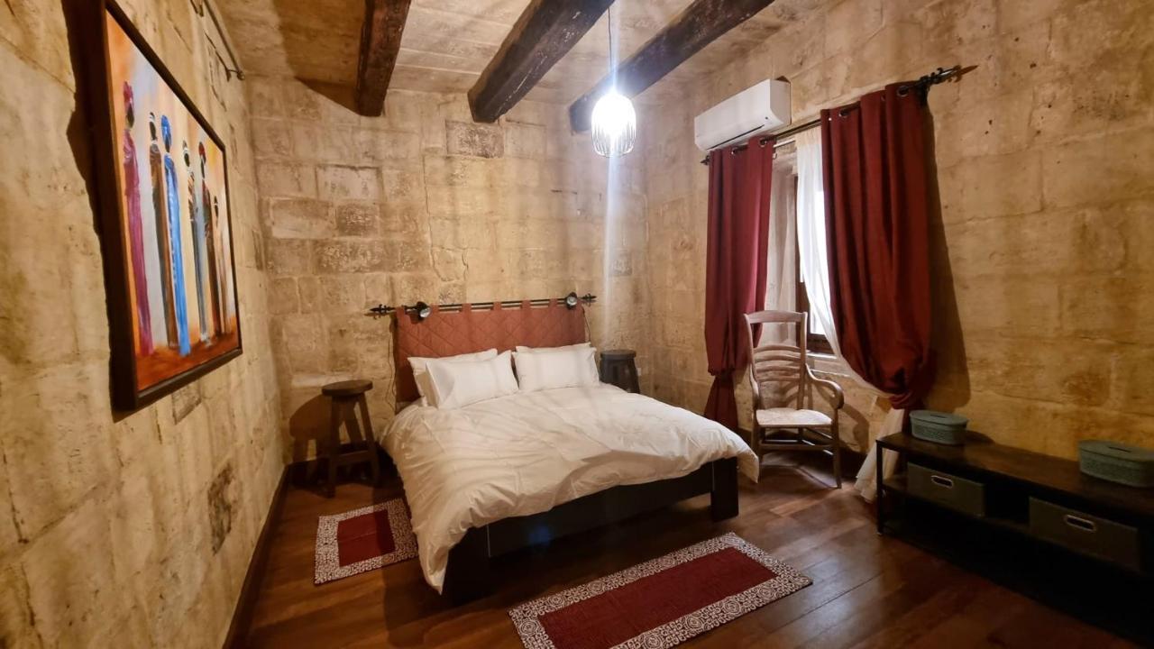 Vallettacharme - 2 Bedrooms Flat In The Heart Of The City Bagian luar foto