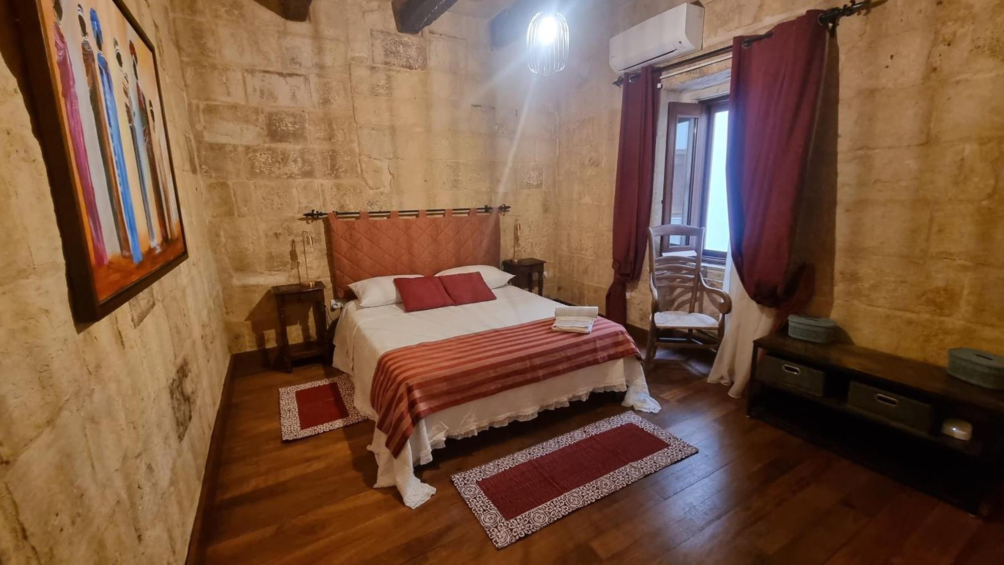 Vallettacharme - 2 Bedrooms Flat In The Heart Of The City Bagian luar foto